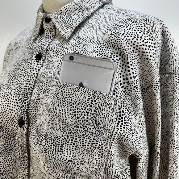 GRLFRND Christy Jacket Stretch Denim Crop Top Animal Attraction White Black - Picture 4 of 11